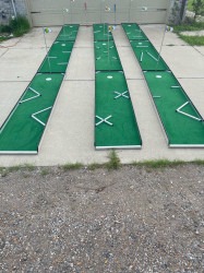 9 Hole Mini Golf